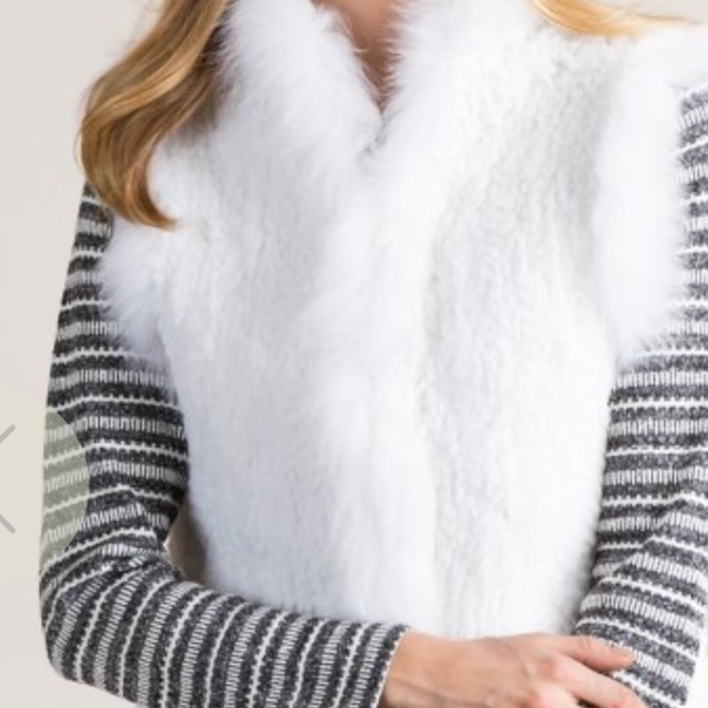 Overland rabbit fox vest size xs $250